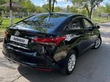 Hyundai Accent 2021 годаfor8 100 000 тг. в Темиртау – фото 3