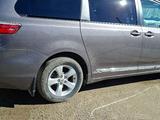 Toyota Sienna 2017 года за 13 990 000 тг. в Атырау – фото 3