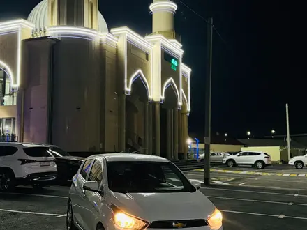 Chevrolet Spark 2016 года за 3 800 000 тг. в Шымкент