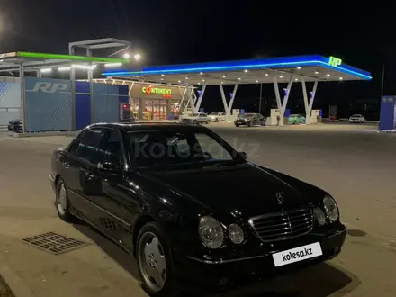 Mercedes-Benz E 320 2000 года за 5 800 000 тг. в Алматы – фото 13