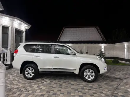 Toyota Land Cruiser Prado 2012 года за 14 800 000 тг. в Тараз