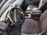 Mercedes-Benz C 180 1997 годаүшін1 450 000 тг. в Петропавловск – фото 2
