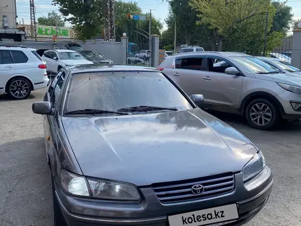 Toyota Camry 1997 года за 3 700 000 тг. в Тараз – фото 2