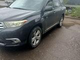 Toyota Highlander 2011 годаfor13 000 000 тг. в Астана