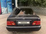 Mercedes-Benz E 230 1996 года за 2 200 000 тг. в Арысь – фото 4