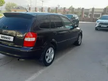 Mazda 323, 1998