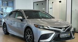 Toyota Camry 2022 года за 11 950 000 тг. в Астана – фото 3