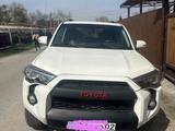 Toyota 4Runner 2020 года за 22 000 000 тг. в Алматы