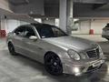 Mercedes-Benz E 500 2004 года за 6 200 000 тг. в Актау – фото 2