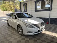 Hyundai Sonata, 2011