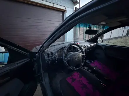 Opel Vectra 1995 года за 1 300 000 тг. в Актобе – фото 4