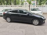 Hyundai Elantra 2019 года за 6 900 000 тг. в Алматы – фото 2
