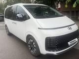 Hyundai Staria 2023 годаүшін17 800 000 тг. в Астана – фото 2