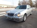 Mercedes-Benz E 240 1999 года за 3 600 000 тг. в Темиртау