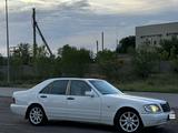 Mercedes-Benz S 320 1997 года за 4 800 000 тг. в Караганда