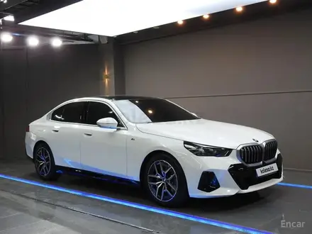 BMW 520 2024 года за 29 000 000 тг. в Алматы