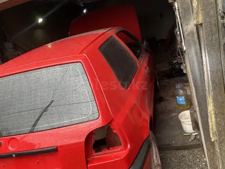Volkswagen Golf 1993 года за 100 000 тг. в Караганда