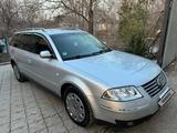 Volkswagen Passat 2002 годаfor3 000 000 тг. в Алматы – фото 2