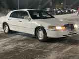 Lincoln Town Car 1998 годаfor7 000 000 тг. в Астана – фото 2