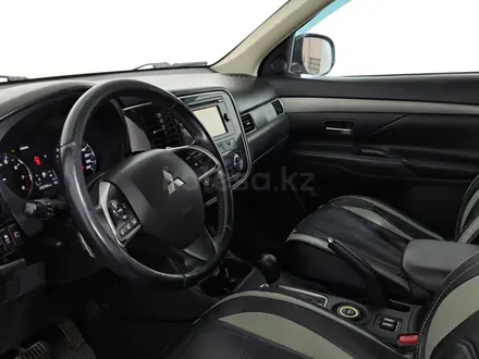 Mitsubishi Outlander 2012 года за 5 390 000 тг. в Астана – фото 11