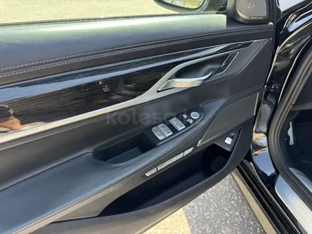 BMW 740 2018 года за 23 000 000 тг. в Караганда – фото 9