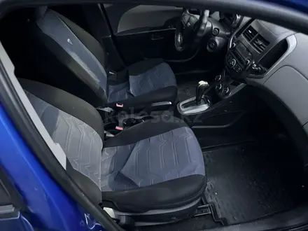 Chevrolet Aveo 2013 года за 2 700 000 тг. в Алматы – фото 14