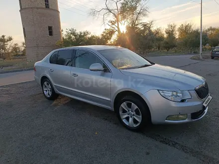 Skoda Superb 2013 года за 4 300 000 тг. в Шу – фото 4