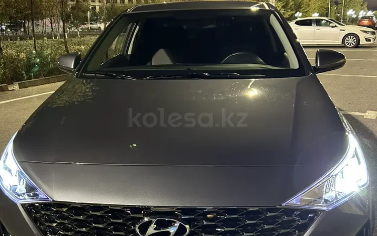 Hyundai Solaris 2022 года за 9 000 000 тг. в Атырау