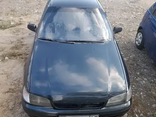 Toyota Carina E