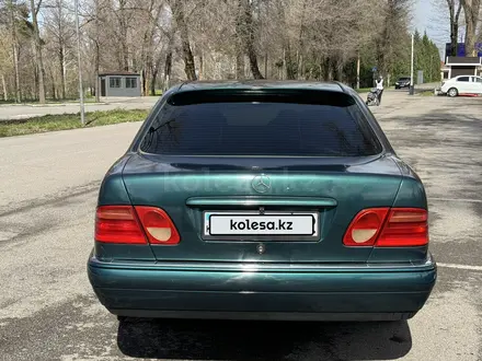Mercedes-Benz E 280 1996 годаүшін3 300 000 тг. в Алматы – фото 4
