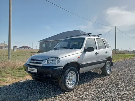 Chevrolet Niva 2008 года за 2 000 000 тг. в Актобе – фото 2