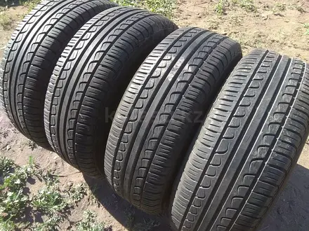 Шины 195/60 R15 — "Pirelli Cinturato P6" (Великобритания), летние за 70 000 тг. в Астана – фото 2