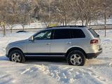 Volkswagen Touareg 2007 годаүшін6 200 000 тг. в Алматы – фото 5