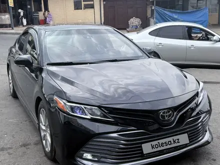 Toyota Camry 2017 года за 10 500 000 тг. в Шымкент – фото 4