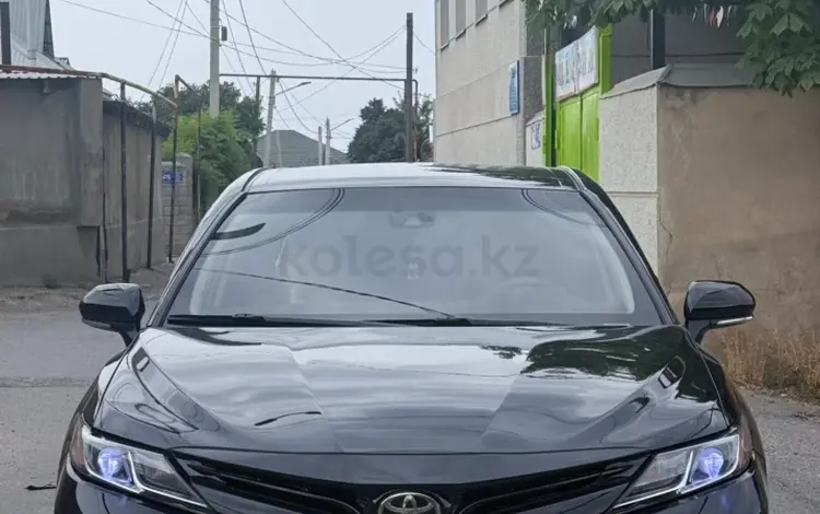 Toyota Camry 2017 годаүшін10 500 000 тг. в Шымкент
