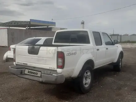 Nissan NP300 2012 года за 5 200 000 тг. в Астана – фото 4