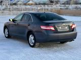 Toyota Camry 2011 годаfor4 700 000 тг. в Уральск – фото 2