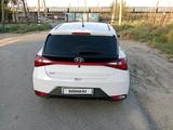 Hyundai i20 2023 года за 7 000 000 тг. в Атырау – фото 4