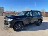 Toyota Land Cruiser GR Sport 2024 годаfor61 700 000 тг. в Актобе