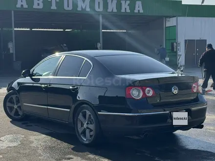 Volkswagen Passat 2008 года за 3 000 000 тг. в Алматы – фото 2