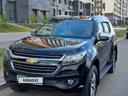 Chevrolet TrailBlazer 2022 года за 14 300 000 тг. в Астана – фото 2