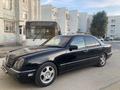 Mercedes-Benz E 320 1998 года за 3 000 000 тг. в Жанаозен