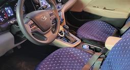 Hyundai Elantra 2018 года за 5 000 000 тг. в Актау – фото 2