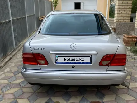 Mercedes-Benz E 280 1998 года за 4 000 000 тг. в Кызылорда – фото 9