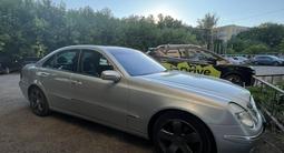 Mercedes-Benz E 320 2004 годаүшін4 600 000 тг. в Астана – фото 2
