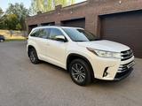 Toyota Highlander 2018 года за 18 500 000 тг. в Астана – фото 3