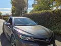 Toyota Camry 2018 года за 11 500 000 тг. в Астана – фото 2