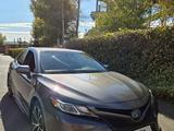 Toyota Camry 2018 года за 11 500 000 тг. в Астана – фото 2