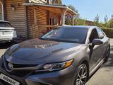 Toyota Camry 2018 года за 11 500 000 тг. в Астана – фото 3