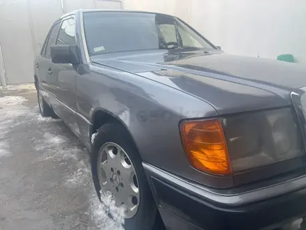 Mercedes-Benz E 230 1991 года за 1 650 000 тг. в Шымкент – фото 2